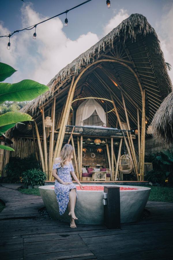 Karangasem Balikayanas - Ellena Houseヴィラ エクステリア 写真